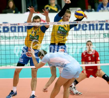 Volleyball Champions League. SK Posijilnica Aich/Dob gegen Zenit Kazan. Michal Hruska, Stanislaw Wawrzynczyk (Aich/Dob). Klagenfurt, am 3.12.2013.
Foto: Kuess
---
pressefotos, pressefotografie, kuess, qs, qspictures, sport, bild, bilder, bilddatenbank