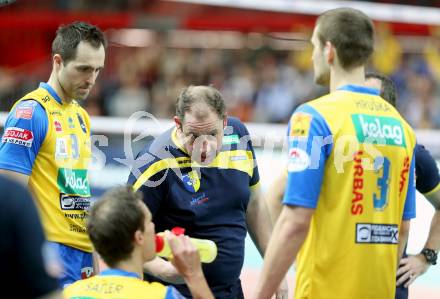 Volleyball Champions League. SK Posijilnica Aich/Dob gegen Zenit Kazan. Andrej Grut, Manager Martin Micheu (Aich/Dob). Klagenfurt, am 3.12.2013.
Foto: Kuess
---
pressefotos, pressefotografie, kuess, qs, qspictures, sport, bild, bilder, bilddatenbank