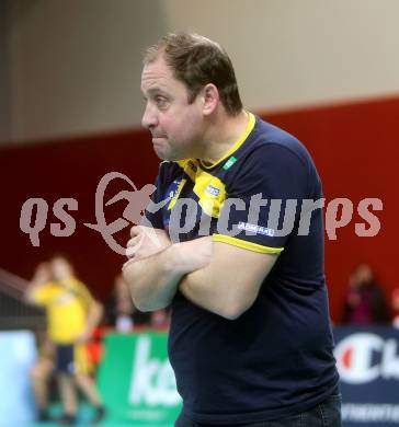 Volleyball Champions League. SK Posijilnica Aich/Dob gegen Zenit Kazan. Manager Martin Micheu (Aich/Dob). Klagenfurt, am 3.12.2013.
Foto: Kuess
---
pressefotos, pressefotografie, kuess, qs, qspictures, sport, bild, bilder, bilddatenbank