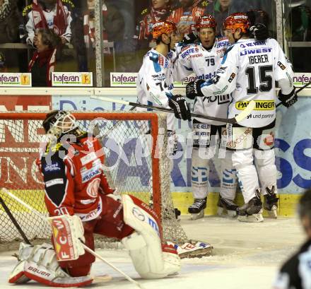 EBEL. Eishockey Bundesliga. KAC gegen EHC LIWEST Linz. Torjubel Matthias Iberer, Gregor Baumgartner, Daniel Oberkofler (Linz). Klagenfurt, am 3.12.2013
Foto: Kuess 

---
pressefotos, pressefotografie, kuess, qs, qspictures, sport, bild, bilder, bilddatenbank