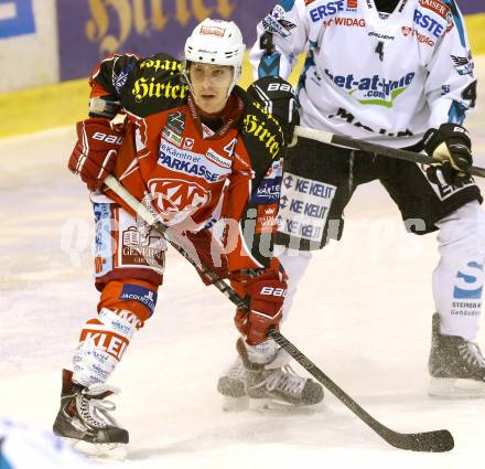 EBEL. Eishockey Bundesliga. KAC gegen EHC LIWEST Linz. Patrick Berr (KAC). Klagenfurt, am 3.12.2013
Foto: Kuess 

---
pressefotos, pressefotografie, kuess, qs, qspictures, sport, bild, bilder, bilddatenbank