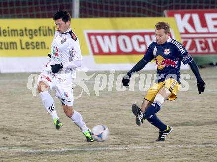 Fussball Bundesliga. RZ Pellets WAC gegen FC Red Bull Salzburg. Roland Putsche, (WAC), Christian Schwegler (Salzburg). Wolfsberg, 4.12.2013.
Foto: Kuess

---
pressefotos, pressefotografie, kuess, qs, qspictures, sport, bild, bilder, bilddatenbank