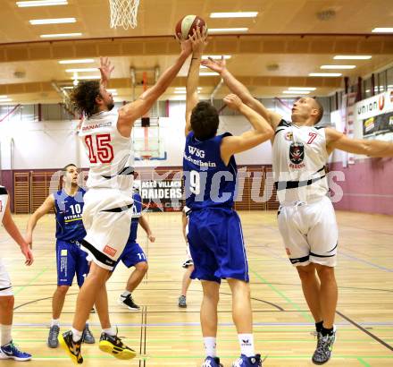 Basketball 2. Bundesliga. ASKOE Villach Raiders gegen WSG Raiffeisen Radenthein. Blaz Lobe, Davor Sattler (Villach), Daniel Gaberle (Radenthein). Villach, am 7.12.2013.
Foto: Kuess
---
pressefotos, pressefotografie, kuess, qs, qspictures, sport, bild, bilder, bilddatenbank