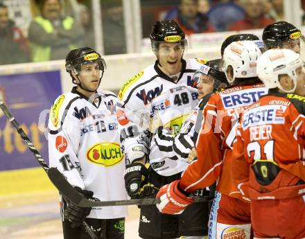 EBEL. Eishockey Bundesliga. KAC gegen Dornbirner Eishockey Club.  David Schuller (KAC), Matthew Plante, (Dornbirn). Klagenfurt, am 8.12.2013
Foto: Kuess 

---
pressefotos, pressefotografie, kuess, qs, qspictures, sport, bild, bilder, bilddatenbank