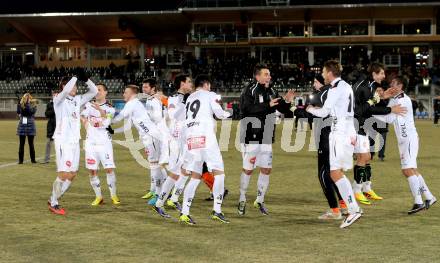 Fussball Bundesliga. RZ Pellets WAC gegen SK Rapid Wien. Jubel  (WAC). Wolfsberg, 8.12.2013.
Foto: Kuess

---
pressefotos, pressefotografie, kuess, qs, qspictures, sport, bild, bilder, bilddatenbank