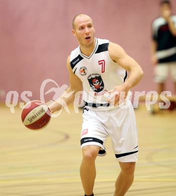 Basketball 2. Bundesliga. ASKOE Villach Raiders gegen WSG Raiffeisen Radenthein.  Davor Sattler (Villach). Villach, am 7.12.2013.
Foto: Kuess
---
pressefotos, pressefotografie, kuess, qs, qspictures, sport, bild, bilder, bilddatenbank