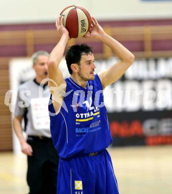 Basketball 2. Bundesliga. ASKOE Villach Raiders gegen WSG Raiffeisen Radenthein.  Peter Gleissner (Radenthein). Villach, am 7.12.2013.
Foto: Kuess
---
pressefotos, pressefotografie, kuess, qs, qspictures, sport, bild, bilder, bilddatenbank