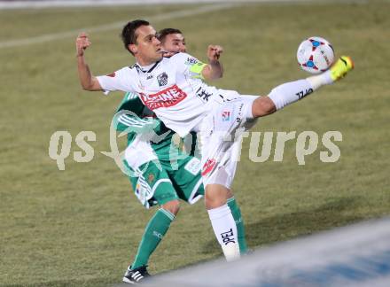 Fussball Bundesliga. RZ Pellets WAC gegen SK Rapid Wien. Michael Liendl, (WAC), Mario Pavelic (Rapid). Wolfsberg, 8.12.2013.
Foto: Kuess

---
pressefotos, pressefotografie, kuess, qs, qspictures, sport, bild, bilder, bilddatenbank