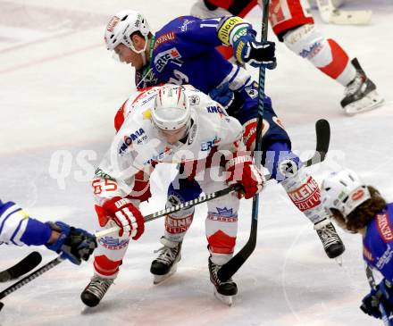 EBEL. Eishockey Bundesliga. EC VSV gegen HCB Suedtirol Bozen. Derek Ryan, (VSV), Angelo Esposito  (Bozen).. Villach, am 10.12.2013.
Foto: Kuess 


---
pressefotos, pressefotografie, kuess, qs, qspictures, sport, bild, bilder, bilddatenbank