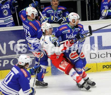 EBEL. Eishockey Bundesliga. EC VSV gegen HCB Suedtirol Bozen. Curtis Fraser, Markus Peintner, (VSV), Matt Tomassoni  (Bozen). Villach, am 10.12.2013.
Foto: Kuess 


---
pressefotos, pressefotografie, kuess, qs, qspictures, sport, bild, bilder, bilddatenbank