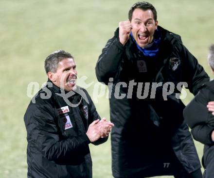 Fussball Bundesliga. RZ Pellets WAC gegen SK Puntigamer Sturm Graz.. Jubel Dietmar Kuehbauer, Adi Preschern (WAC). Wolfsberg, 11.12.2013.
Foto: Kuess

---
pressefotos, pressefotografie, kuess, qs, qspictures, sport, bild, bilder, bilddatenbank