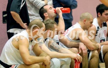 Basketball 2. Bundesliga. ASKOE Villach Raiders gegen Basket Flames WAT Wien. Spielerbank (Villach). Villach, am 14.12.2013.
Foto: Kuess
---
pressefotos, pressefotografie, kuess, qs, qspictures, sport, bild, bilder, bilddatenbank