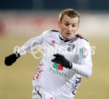 Fussball Bundesliga. RZ Pellets WAC gegen SK Puntigamer Sturm Graz.. Manuel Kerhe (WAC). Wolfsberg, 11.12.2013.
Foto: Kuess

---
pressefotos, pressefotografie, kuess, qs, qspictures, sport, bild, bilder, bilddatenbank