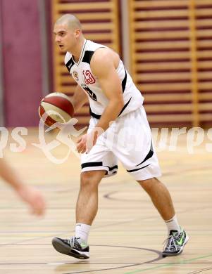 Basketball 2. Bundesliga. ASKOE Villach Raiders gegen Basket Flames WAT Wien. Gasper Jeromen (Villach). Villach, am 14.12.2013.
Foto: Kuess
---
pressefotos, pressefotografie, kuess, qs, qspictures, sport, bild, bilder, bilddatenbank