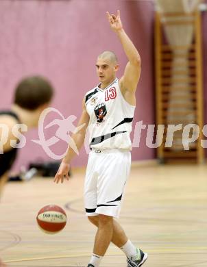 Basketball 2. Bundesliga. ASKOE Villach Raiders gegen Basket Flames WAT Wien.  Gasper Jeromen (Villach). Villach, am 14.12.2013.
Foto: Kuess
---
pressefotos, pressefotografie, kuess, qs, qspictures, sport, bild, bilder, bilddatenbank