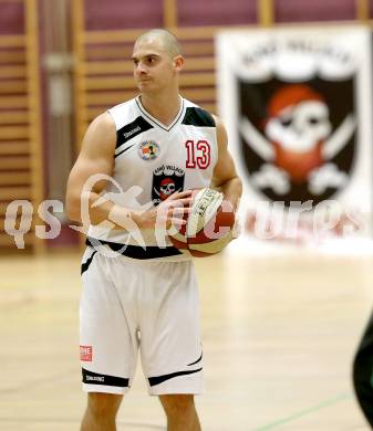 Basketball 2. Bundesliga. ASKOE Villach Raiders gegen Basket Flames WAT Wien. Gasper Jeromen (Villach). Villach, am 14.12.2013.
Foto: Kuess
---
pressefotos, pressefotografie, kuess, qs, qspictures, sport, bild, bilder, bilddatenbank