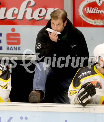 Eishockey Kaerntner Liga, Division I. Create Sports Carinthian Team gegen EC SV Spittal. Trainer Sivec Alexander (Carinthian Team). Villach, am 14.12.2013.
Foto: Kuess
---
pressefotos, pressefotografie, kuess, qs, qspictures, sport, bild, bilder, bilddatenbank