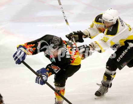 Eishockey Kaerntner Liga, Division I. Create Sports Carinthian Team gegen EC SV Spittal. Martin Leitner,  (Carinthian Team), Martin Lauritsch (Spittal). Villach, am 14.12.2013.
Foto: Kuess
---
pressefotos, pressefotografie, kuess, qs, qspictures, sport, bild, bilder, bilddatenbank