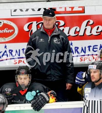 Trainer Petr Vrabec
---
pressefotos, pressefotografie, kuess, qs, qspictures, sport, bild, bilder, bilddatenbank