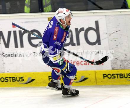 EBEL. Eishockey Bundesliga. EC VSV gegen Moser Medical Graz 99ers.  Torjubel Derek Ryan (VSV). Villach, am 15.12.2013.
Foto: Kuess 


---
pressefotos, pressefotografie, kuess, qs, qspictures, sport, bild, bilder, bilddatenbank