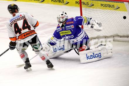 EBEL. Eishockey Bundesliga. EC VSV gegen Moser Medical Graz 99ers.  Jean Philippe Lamoureux, (VSV), Olivier Latendresse  (Graz). Villach, am 15.12.2013.
Foto: Kuess 


---
pressefotos, pressefotografie, kuess, qs, qspictures, sport, bild, bilder, bilddatenbank