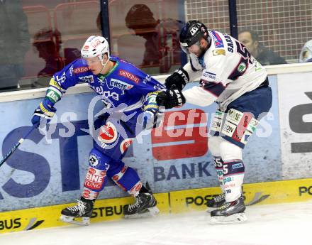 EBEL. Eishockey Bundesliga. EC VSV gegen SAPA Fehervar AV19. Nico Brunner,  (VSV), Andrew Sarauer (Alba Volan). Villach, am 17.12.2013.
Foto: Kuess 


---
pressefotos, pressefotografie, kuess, qs, qspictures, sport, bild, bilder, bilddatenbank