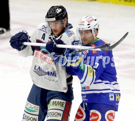 EBEL. Eishockey Bundesliga. EC VSV gegen SAPA Fehervar AV19. Cole Jarrett, (VSV), Andras Benk  (Alba Volan). Villach, am 17.12.2013.
Foto: Kuess 


---
pressefotos, pressefotografie, kuess, qs, qspictures, sport, bild, bilder, bilddatenbank