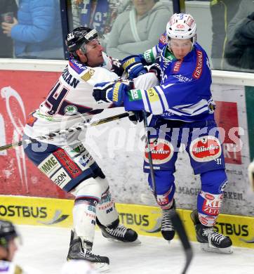 EBEL. Eishockey Bundesliga. EC VSV gegen SAPA Fehervar AV19. Nico Brunner, (VSV), Richard Jackman  (Alba Volan). Villach, am 17.12.2013.
Foto: Kuess 


---
pressefotos, pressefotografie, kuess, qs, qspictures, sport, bild, bilder, bilddatenbank