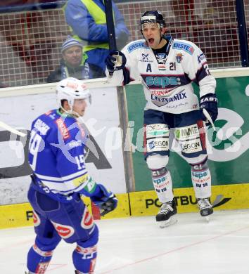 EBEL. Eishockey Bundesliga. EC VSV gegen SAPA Fehervar AV19. Torjubel Csaba Kovacs (Alba Volan). Villach, am 17.12.2013.
Foto: Kuess 


---
pressefotos, pressefotografie, kuess, qs, qspictures, sport, bild, bilder, bilddatenbank