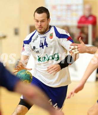 Handball Bundesliga. HLA. SC Ferlach gegen UNION Juri Leoben. Patrick Jochum (Ferlach). Ferlach, 15.12.2013.
Foto: Kuess
---
pressefotos, pressefotografie, kuess, qs, qspictures, sport, bild, bilder, bilddatenbank