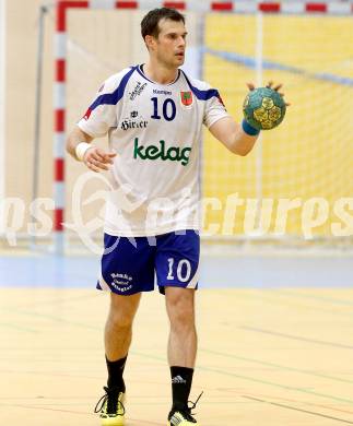 Handball Bundesliga. HLA. SC Ferlach gegen UNION Juri Leoben. Miro Barisic (Ferlach). Ferlach, 15.12.2013.
Foto: Kuess
---
pressefotos, pressefotografie, kuess, qs, qspictures, sport, bild, bilder, bilddatenbank