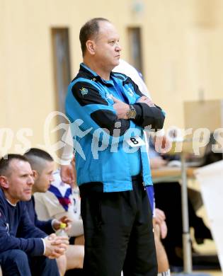 Handball Bundesliga. HLA. SC Ferlach gegen UNION Juri Leoben. Trainer Miso Toplak (Ferlach). Ferlach, 15.12.2013.
Foto: Kuess
---
pressefotos, pressefotografie, kuess, qs, qspictures, sport, bild, bilder, bilddatenbank