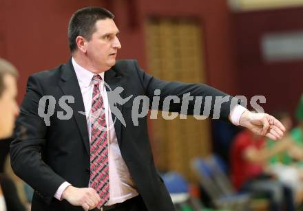 Basketball 2. Bundesliga. KOS Klagenfurt/Celovec gegen Dornbirn Lions.  Trainer Predrag Radovic (KOS). Klagenfurt, am 21.12.2013.
Foto: Kuess
---
pressefotos, pressefotografie, kuess, qs, qspictures, sport, bild, bilder, bilddatenbank