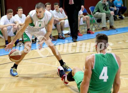 Basketball 2. Bundesliga. KOS Klagenfurt/Celovec gegen Dornbirn Lions. Ales Primc (KOS), Timur Bas (Dornbirn). Klagenfurt, am 21.12.2013.
Foto: Kuess
---
pressefotos, pressefotografie, kuess, qs, qspictures, sport, bild, bilder, bilddatenbank