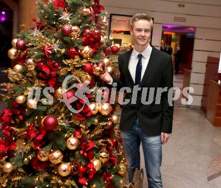 Sportgala. Ehrung Sportler des Jahres. Rookie of the year. Christopher Hoeher. Velden, 23.12.2013.
Foto: Kuess 
---
pressefotos, pressefotografie, kuess, qs, qspictures, sport, bild, bilder, bilddatenbank