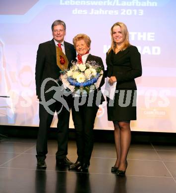 Sportgala. Ehrung Sportler des Jahres. Peter Kaiser, Kaethe Konrad, Birgit Morelli. Velden, 23.12.2013.
Foto: Kuess 
---
pressefotos, pressefotografie, kuess, qs, qspictures, sport, bild, bilder, bilddatenbank