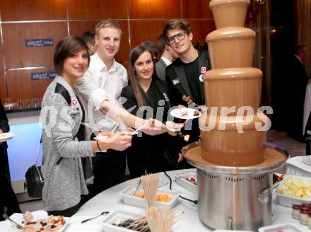 Sportgala. Ehrung Sportler des Jahres. Lisa Perterer, Martin HInteregger, Ina Meschik, Niko Resch. Velden, 23.12.2013.
Foto: Kuess 
---
pressefotos, pressefotografie, kuess, qs, qspictures, sport, bild, bilder, bilddatenbank