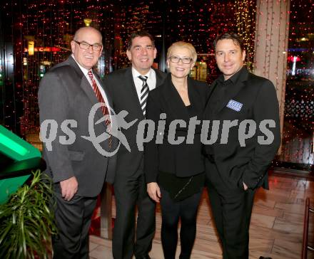 Sportgala. Ehrung Sportler des Jahres. Dieter Wassermann, Harry Nessl, Christian Mayer mit Frau. Velden, 23.12.2013.
Foto: Kuess 
---
pressefotos, pressefotografie, kuess, qs, qspictures, sport, bild, bilder, bilddatenbank