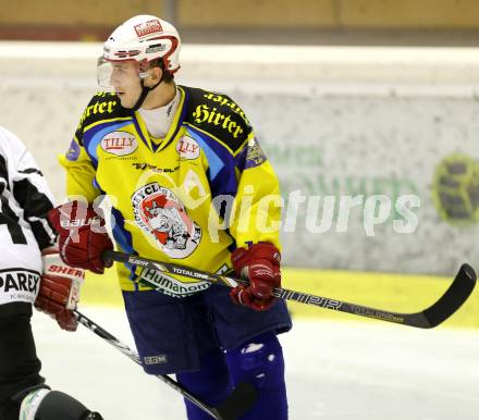 Eishockey. Kaerntner Liga Division I. Tarco Woelfe gegen 1. EHC Althofen. Maximilian Boyer (Althofen). Klagenfurt, 26.12.2013.
Foto: Kuess
---
pressefotos, pressefotografie, kuess, qs, qspictures, sport, bild, bilder, bilddatenbank