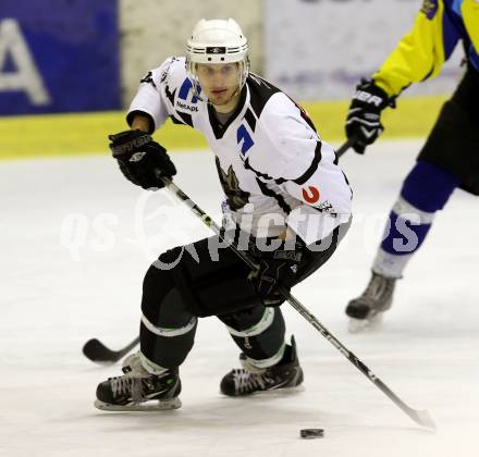 Eishockey. Kaerntner Liga Division I. Tarco Woelfe gegen 1. EHC Althofen. Harald Ofner (Tarco). Klagenfurt, 26.12.2013.
Foto: Kuess
---
pressefotos, pressefotografie, kuess, qs, qspictures, sport, bild, bilder, bilddatenbank