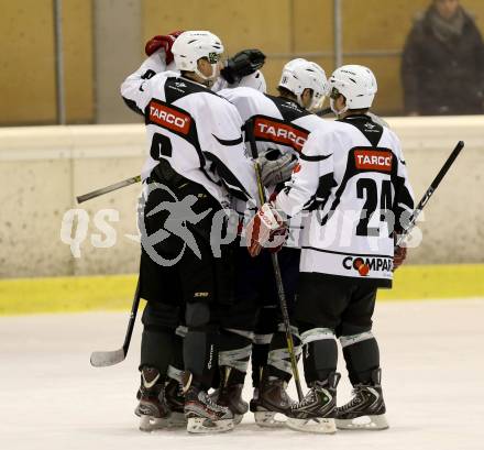 Eishockey. Kaerntner Liga Division I. Tarco Woelfe gegen 1. EHC Althofen. Torjubel  (Tarco). Klagenfurt, 26.12.2013.
Foto: Kuess
---
pressefotos, pressefotografie, kuess, qs, qspictures, sport, bild, bilder, bilddatenbank