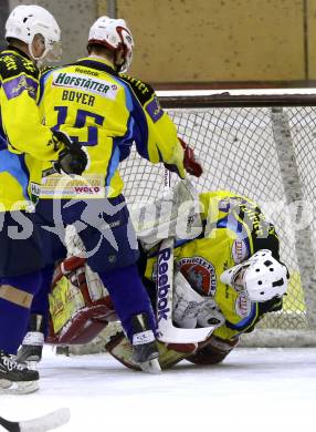 Eishockey. Kaerntner Liga Division I. Tarco Woelfe gegen 1. EHC Althofen. Maximilian Boyer, David Koren (Althofen). Klagenfurt, 26.12.2013.
Foto: Kuess
---
pressefotos, pressefotografie, kuess, qs, qspictures, sport, bild, bilder, bilddatenbank