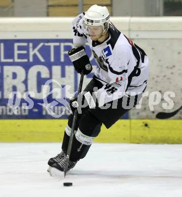 Eishockey. Kaerntner Liga Division I. Tarco Woelfe gegen 1. EHC Althofen. Heiko Ofner (Tarco). Klagenfurt, 26.12.2013.
Foto: Kuess
---
pressefotos, pressefotografie, kuess, qs, qspictures, sport, bild, bilder, bilddatenbank