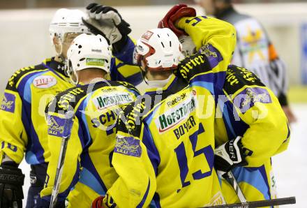 Eishockey. Kaerntner Liga Division I. Tarco Woelfe gegen 1. EHC Althofen. Torjubel  (Althofen). Klagenfurt, 26.12.2013.
Foto: Kuess
---
pressefotos, pressefotografie, kuess, qs, qspictures, sport, bild, bilder, bilddatenbank