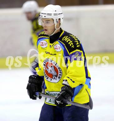 Eishockey. Kaerntner Liga Division I. Tarco Woelfe gegen 1. EHC Althofen. Silvio Jakobitsch (Althofen). Klagenfurt, 26.12.2013.
Foto: Kuess
---
pressefotos, pressefotografie, kuess, qs, qspictures, sport, bild, bilder, bilddatenbank