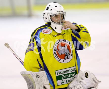 Eishockey. Kaerntner Liga Division I. Tarco Woelfe gegen 1. EHC Althofen. David Koren, (Althofen). Klagenfurt, 26.12.2013.
Foto: Kuess
---
pressefotos, pressefotografie, kuess, qs, qspictures, sport, bild, bilder, bilddatenbank