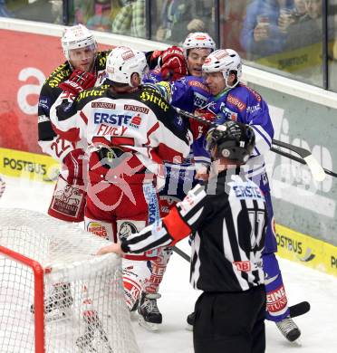 EBEL. Eishockey Bundesliga. EC VSV gegen KAC.  Marco Pewal, Derek Ryan,  (VSV), Kirk Furey, Thomas Poeck (KAC). . Villach, am 28.12.2013.
Foto: Kuess 


---
pressefotos, pressefotografie, kuess, qs, qspictures, sport, bild, bilder, bilddatenbank