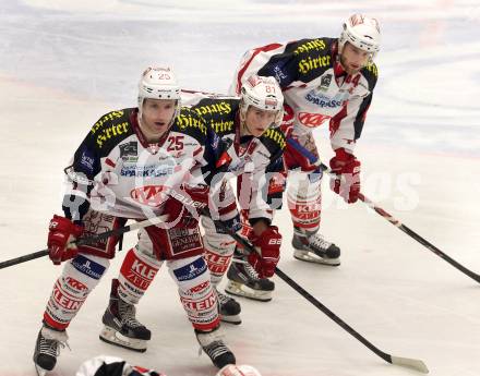 EBEL. Eishockey Bundesliga. EC VSV gegen KAC. Kirk Furey, Maximilian Isopp, Markus Pirmann (KAC). Villach, am 28.12.2013.
Foto: Kuess 


---
pressefotos, pressefotografie, kuess, qs, qspictures, sport, bild, bilder, bilddatenbank