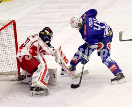 EBEL. Eishockey Bundesliga. EC VSV gegen KAC. Curtis Fraser, (VSV), Rene Swette  (KAC). Villach, am 28.12.2013.
Foto: Kuess 


---
pressefotos, pressefotografie, kuess, qs, qspictures, sport, bild, bilder, bilddatenbank