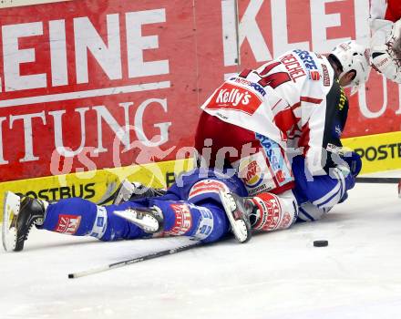 EBEL. Eishockey Bundesliga. EC VSV gegen KAC. Curtis Fraser, (VSV), Johannes Reichel (KAC). Villach, am 28.12.2013.
Foto: Kuess 


---
pressefotos, pressefotografie, kuess, qs, qspictures, sport, bild, bilder, bilddatenbank